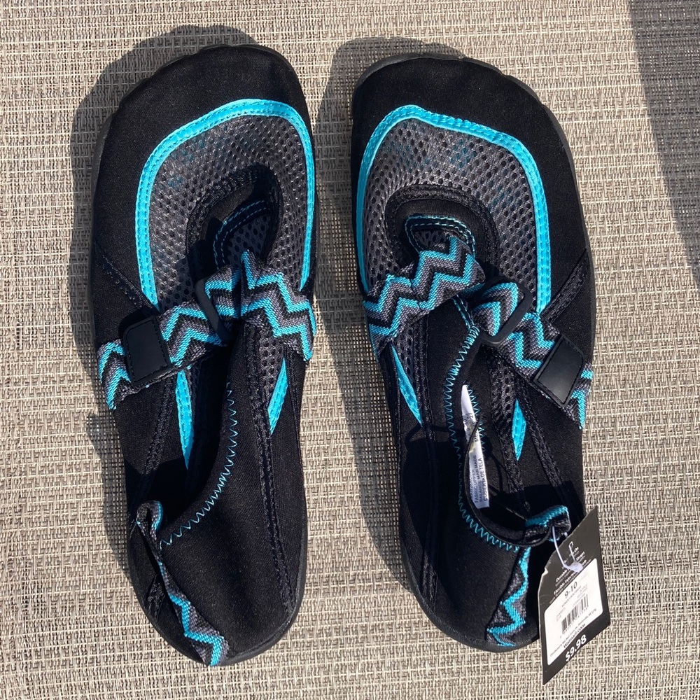 Athletic Works Black and Blue Water Shoes